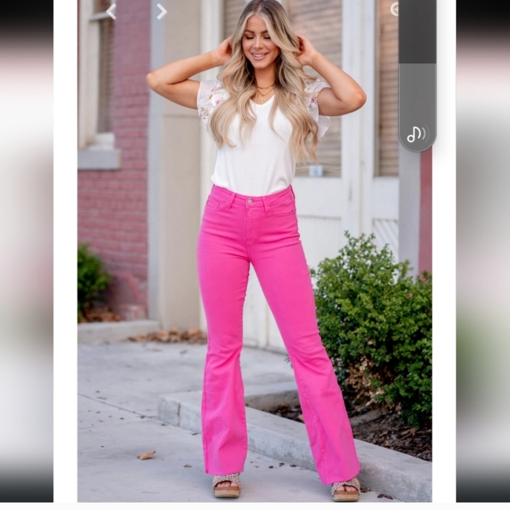 Judy Blue High Waist Flare Leg Jeans Size 32 Bright Pink